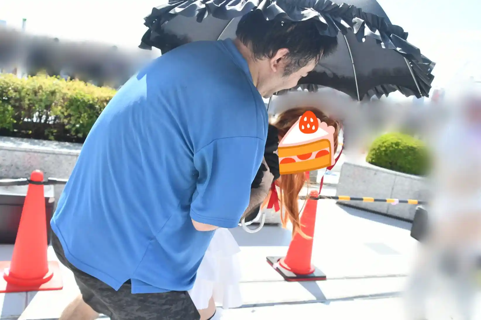 Cosplayer Attacked by Stalker at Comiket